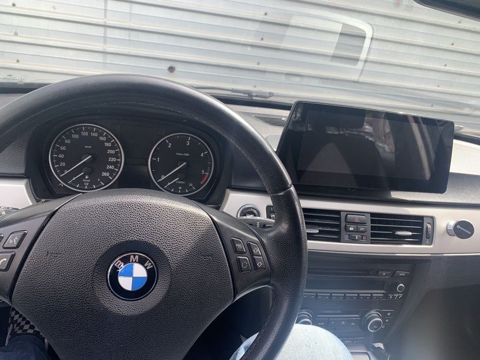 Bmw 316  e91  vendo ou troco