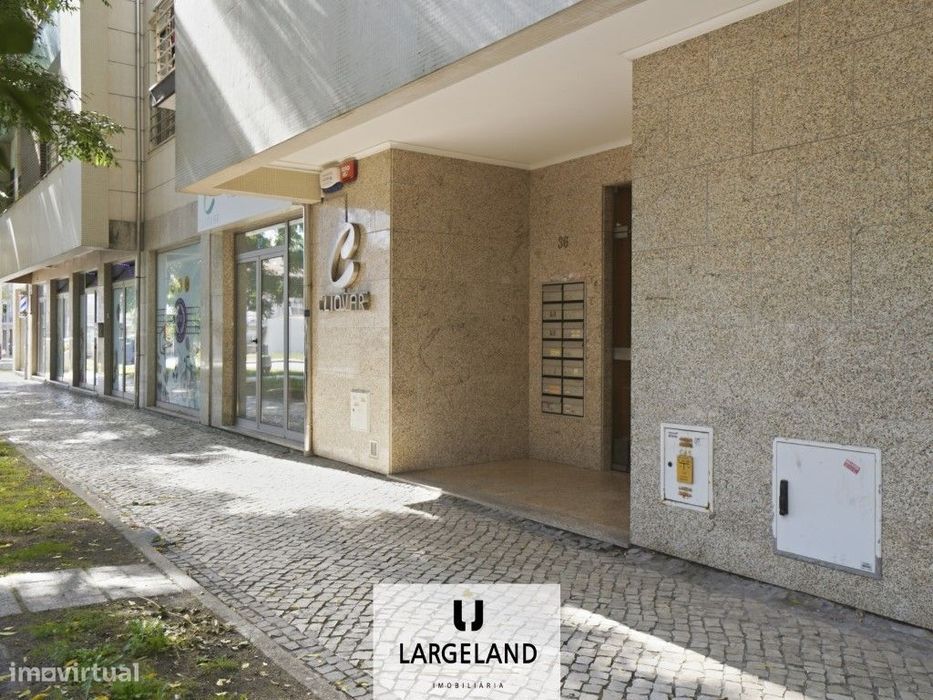 Apartamento T2 Duplex Zona Glicínias, Aveiro