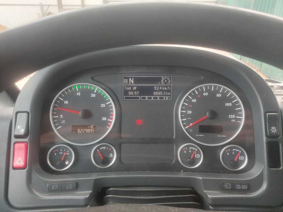 MAN 8.180 вантажний 2012 року в гарному стані