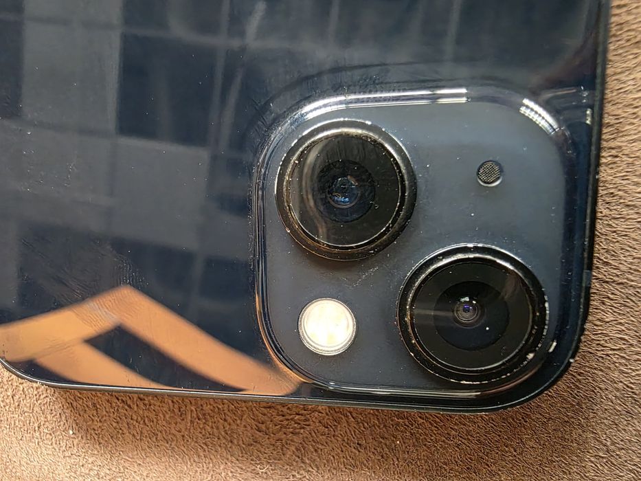 Iphone 13, blue night
