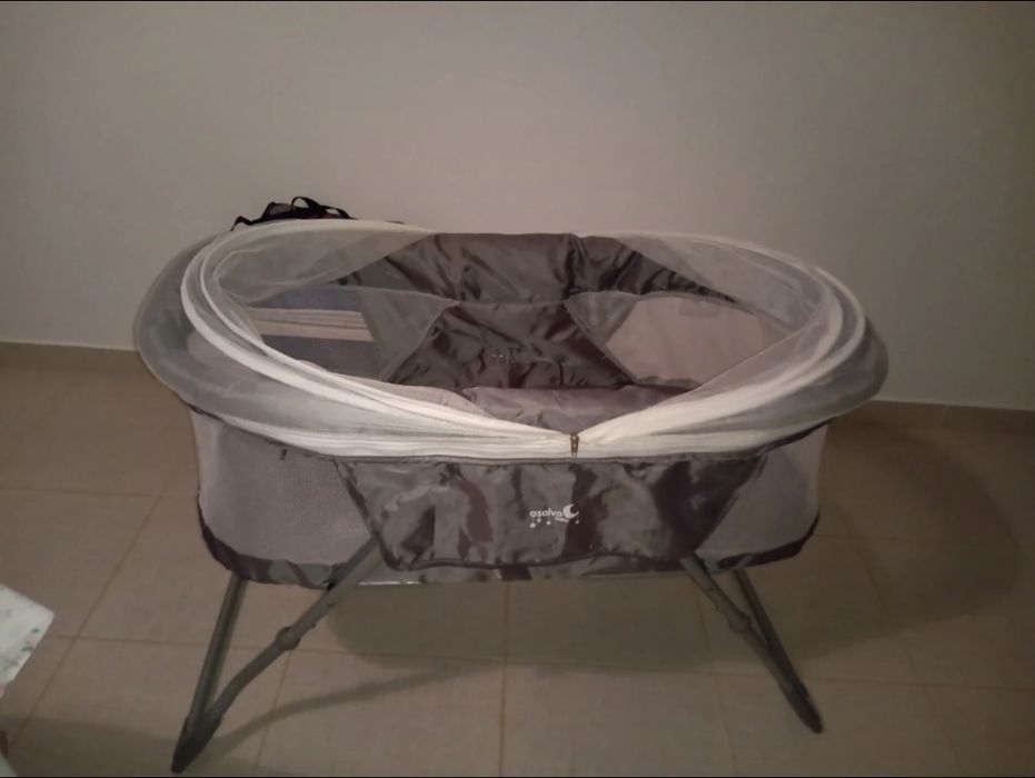 Berço portátil cinza