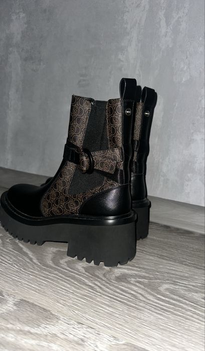 Жіночі ботинки з натуральної шкіри челсі LIU GO