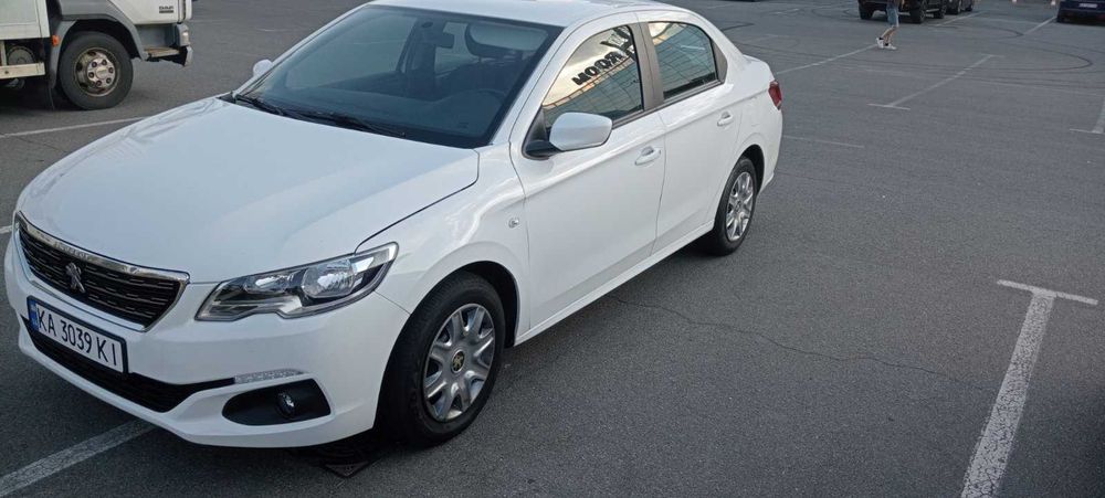 Продам авто Peugeot 301