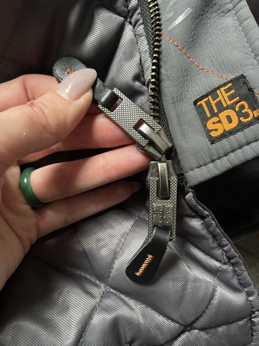 Крутезна чоловіча парка на європейську зиму холодну осінь