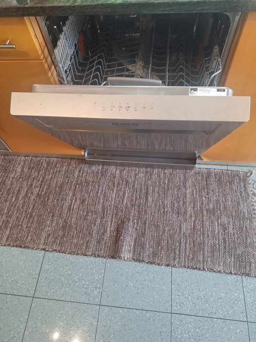 Máquina de Lavar Loiça Hotpoint Ariston Inverter – Inox