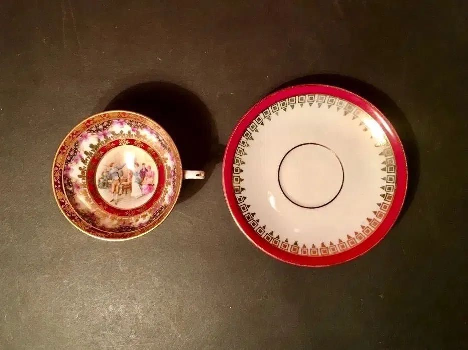 2 CHÁVENAS de CAFÉ - em bom estado - século XX