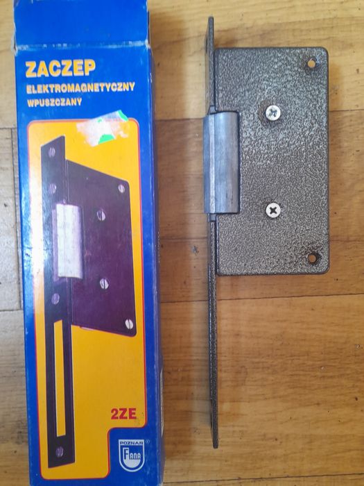Zaczep elektromagnetyczny wpuszczany
