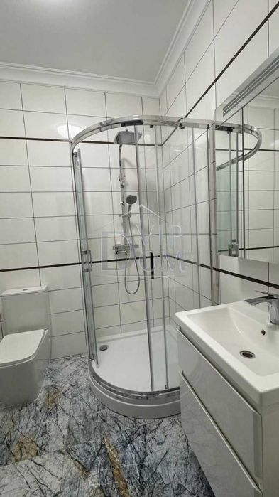 ПРОДАМ квартиру СВОЁ ОТОПЛЕНИЕ кирпичный, клубный дом Базарная улица