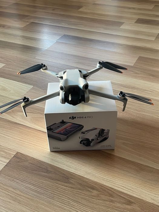 Dron DJI mini 4 pro