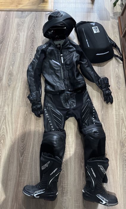Kombinezon motocyklowy rebelhorn buty