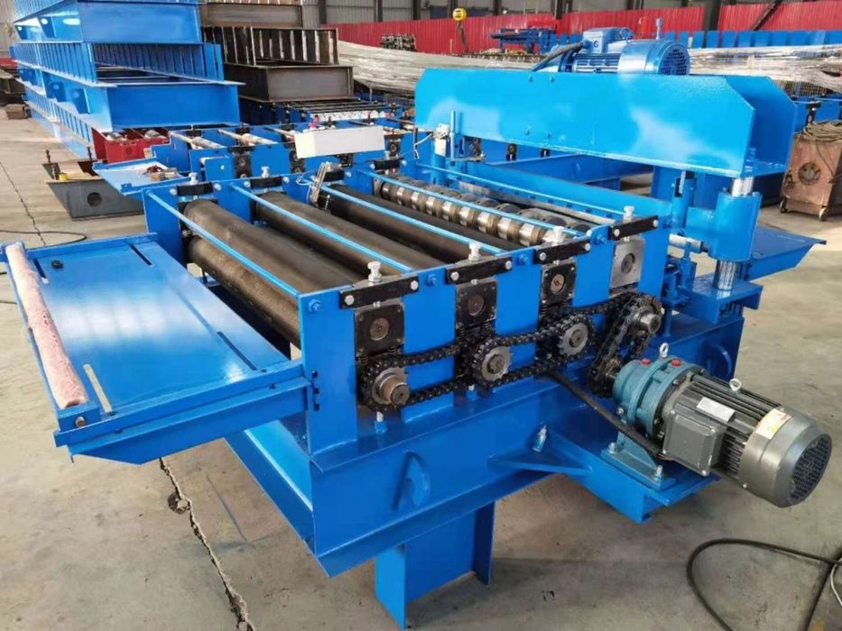 Линия для продольно-поперечной резки металла.