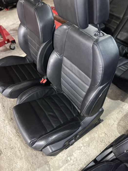 Шкіряний салон пежо 508