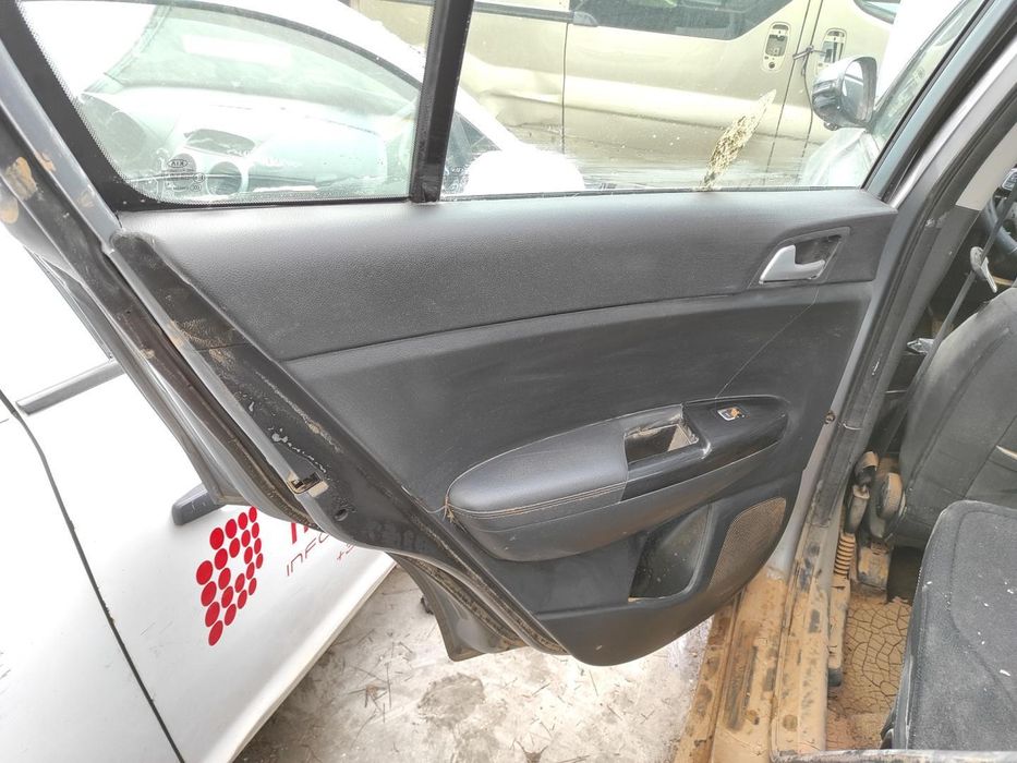 Forra Da Porta Traseira Esquerda Kia Sportage Ql