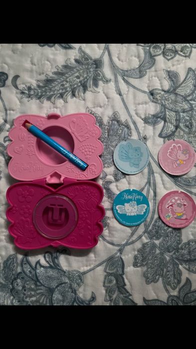 Hello Kitty Przypinka DIY