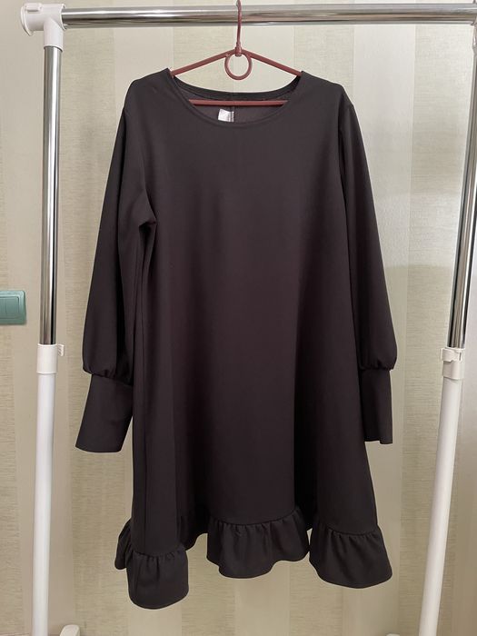 Жіночі сукні, піджаки, кофти