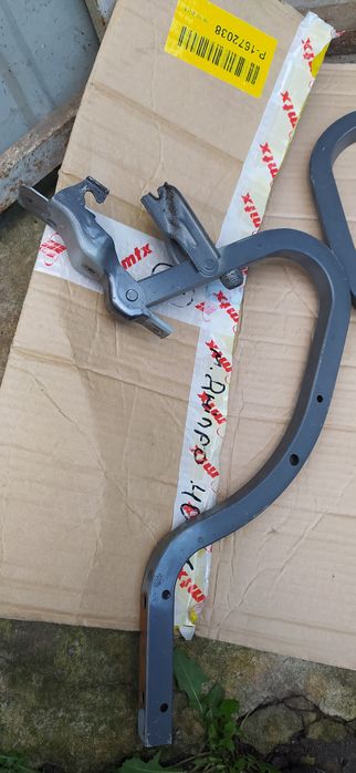 Петли крышки багажника Hyundai Accent (Solaris) 2012