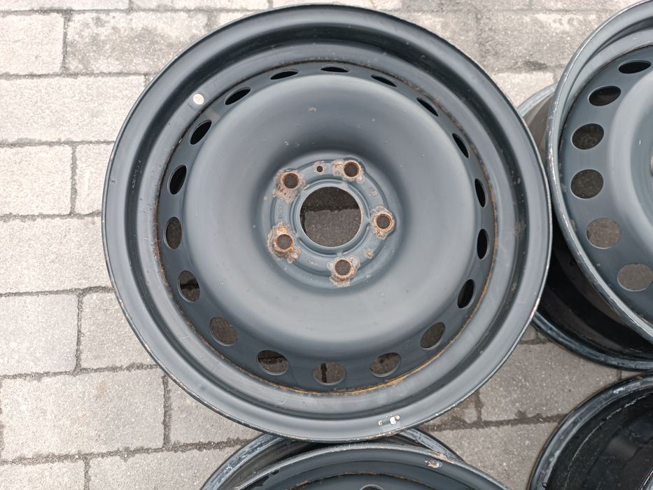 Felgi stalowe Nissan Qashqai Juke 5x114.3 ET40 6.5J16