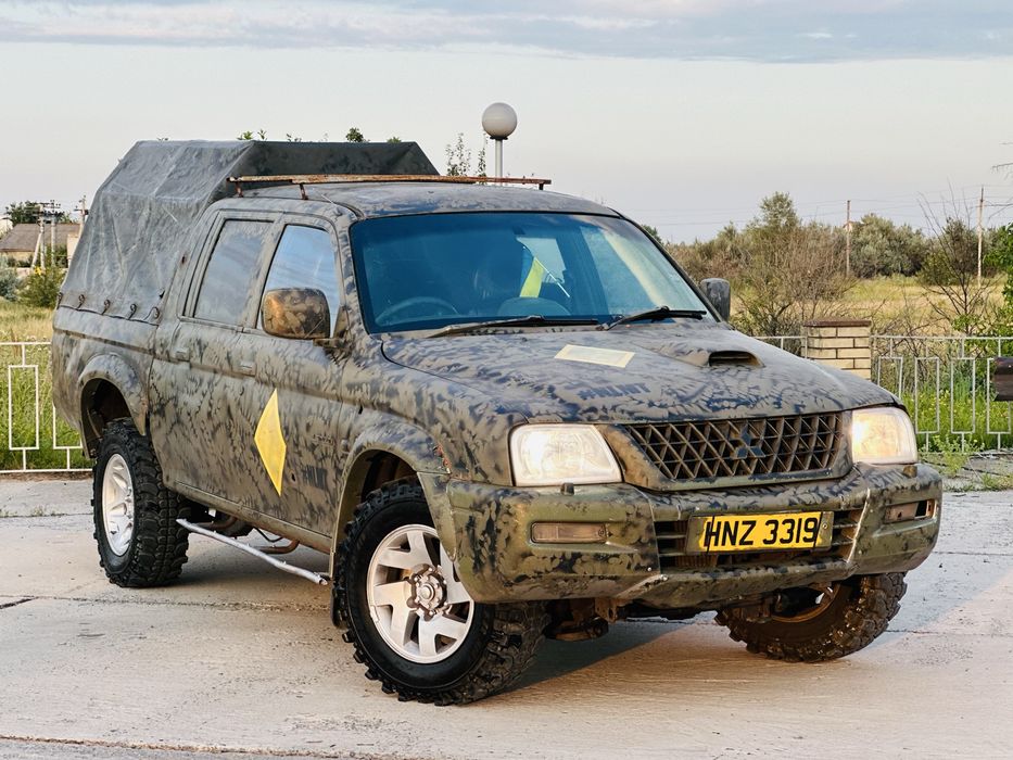 Mitsubishi L 200, 2004