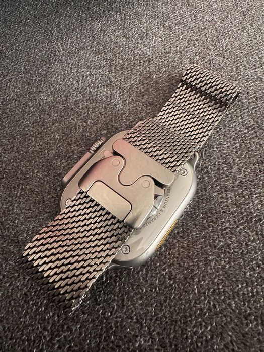 Apple Watch Ultra 49mm Tytan LTE + tytanowa bransoleta Milanese