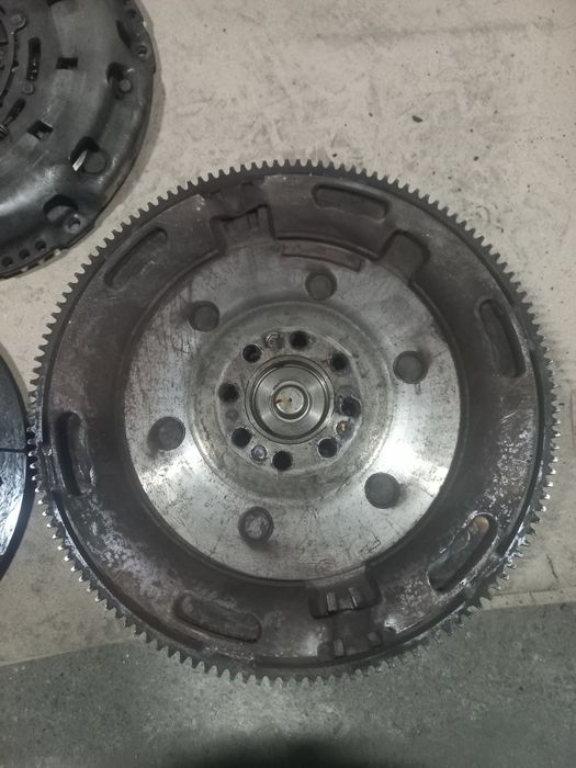 Продам маховик сцепление Крафтер 2.5