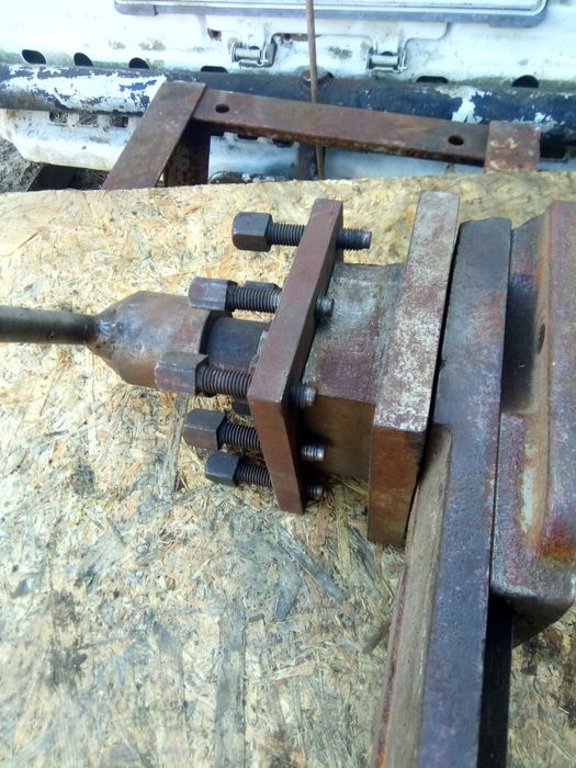 Різцетримач мала продольна