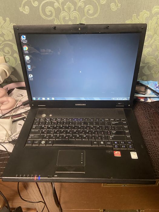 Продам ноотбук Samsung r 60 plus
