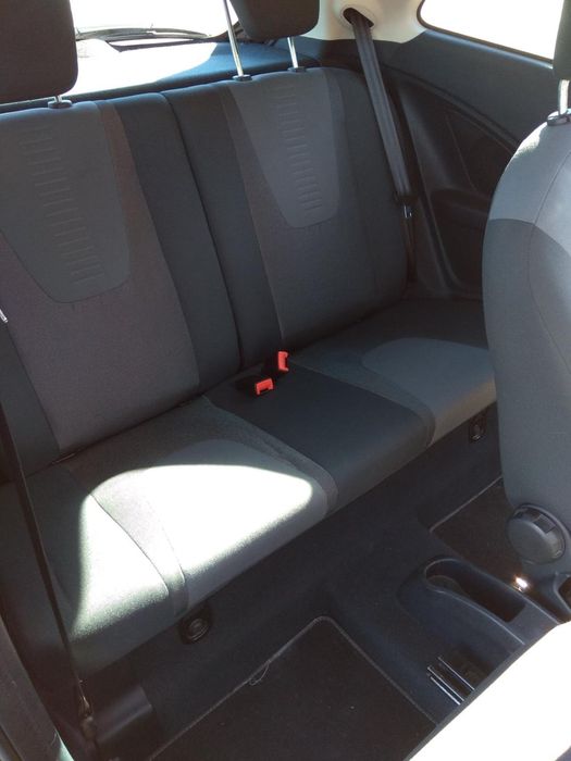 Ford Ka 1.3 TDCi Titanium -119 mil km – Económico.