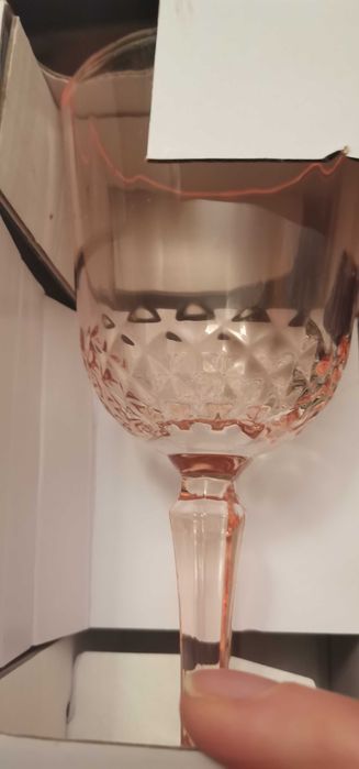 Kieliszki do wina 300ml nowe