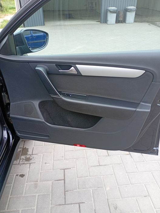 Volkswagen Passat B7  1.6TDI