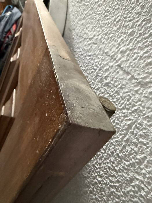 Porta em madeira maciça