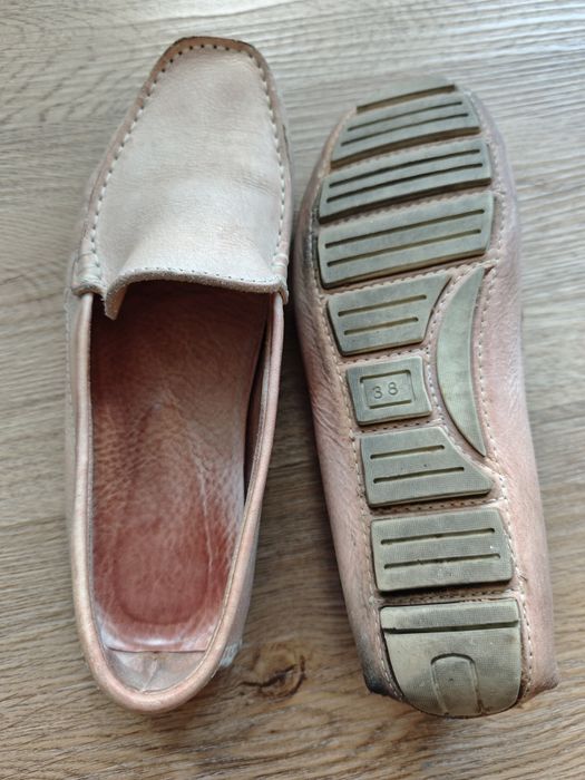 Mocassins / Sapatos em Pele Natural rosa bebê/ Nude – Tam. 38