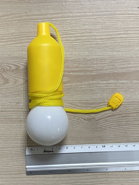 Лампочка на батарейках, лампочка пластмасова