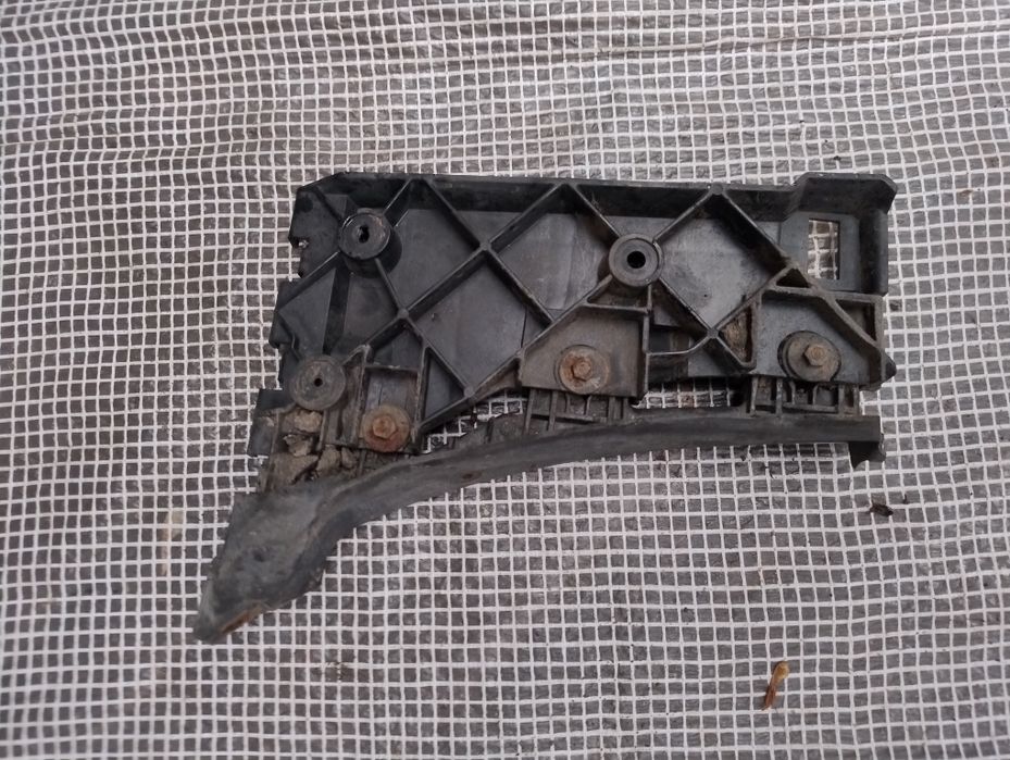 Ślizg zderzaka lewy przód Audi a4 B5 lift oryginał wysyłka OLX