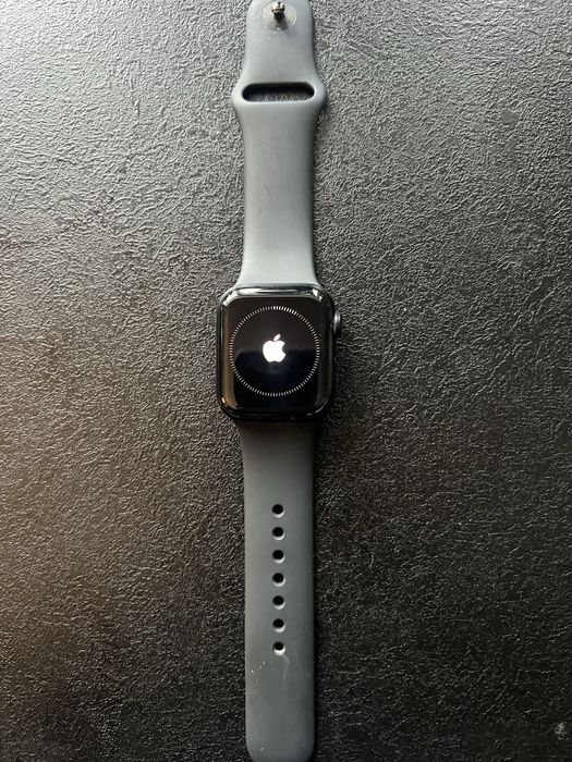 Appl watch se 2 40mm у майже відмінному стані