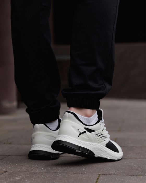 Puma Hybrid Astro White Black