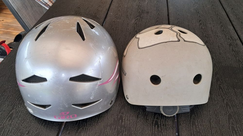 Продам велошоломи