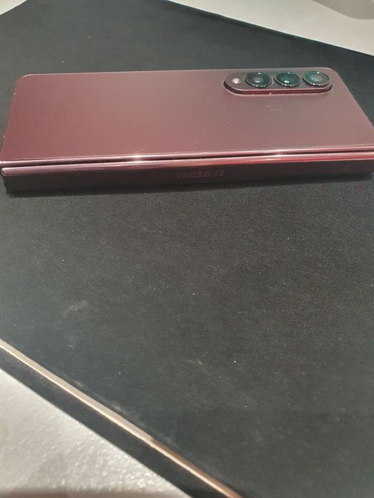 Samsung z fold 4