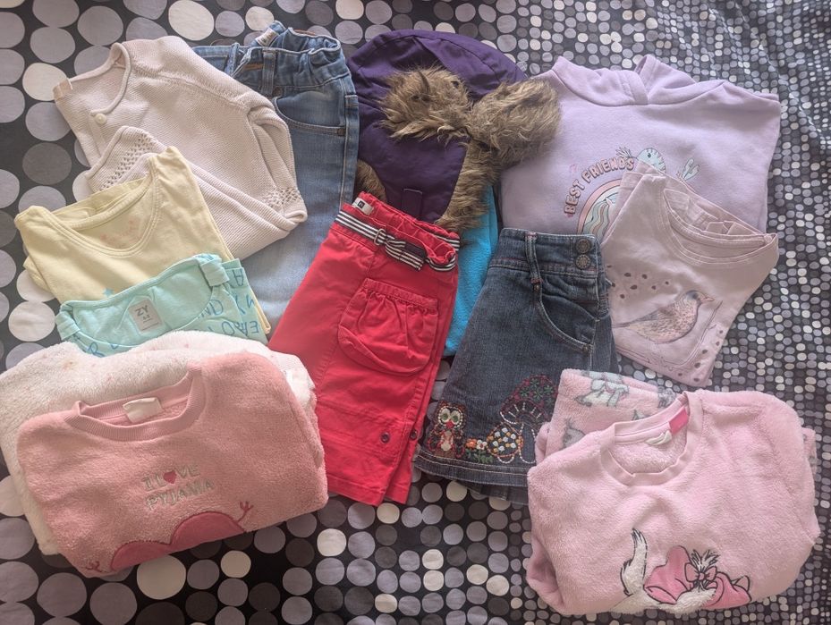 Roupa de menina usada