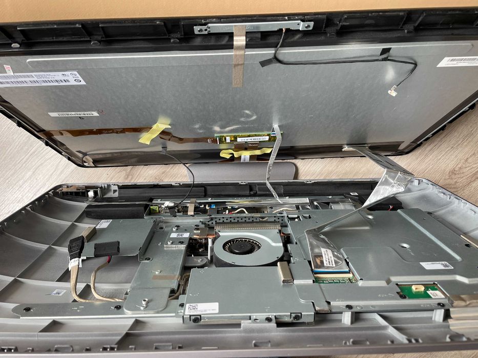 Моноблок ASUS Zen AIO ZN240IS SonicMaster (не працює)