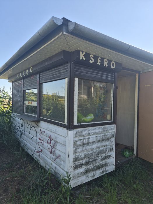 Garaż Kiosk magazyn stróżówka