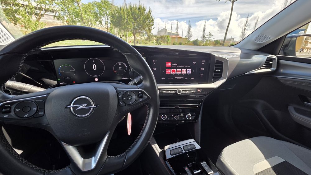 Opel Mokka-e 2023 Elegance | Nacional | Garantia 2028 | 39.882 km