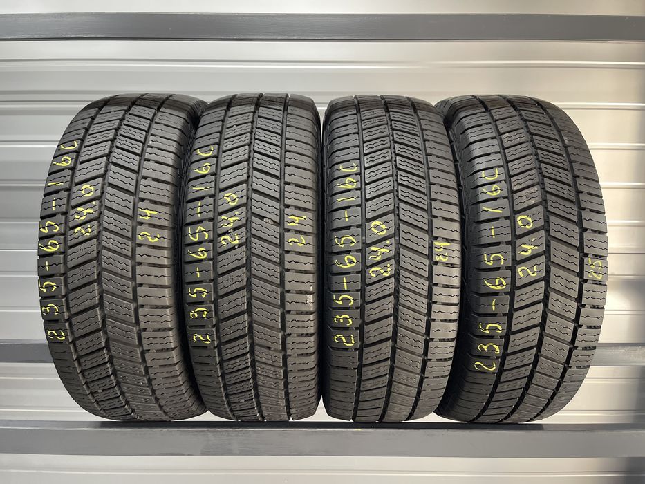 Все сезоні шини 235/65r16C Continental. Ціна 6000грн/шт