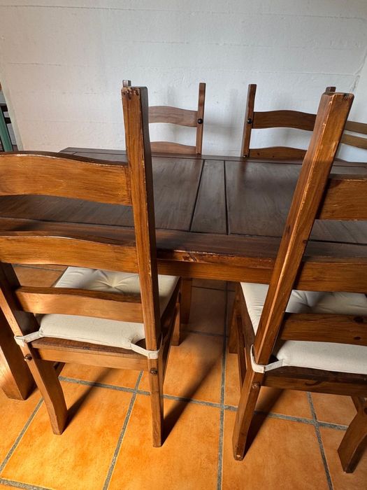 Mesa e Cadeiras Pinho