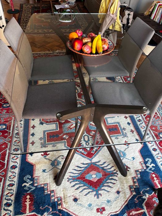 Mesa de jantar em nogueira maciça e vidro – 1,8 m – excelente estado64563997045634122