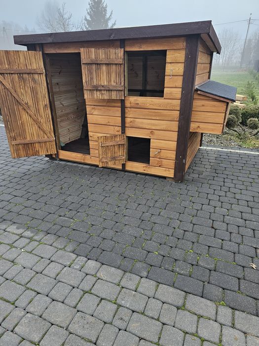 Drewniany kurnik