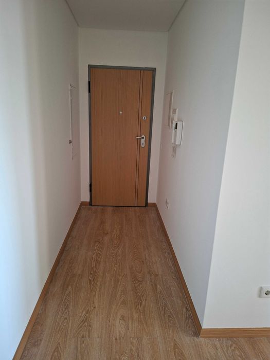 Apartamento T2 em Gambelas Faro