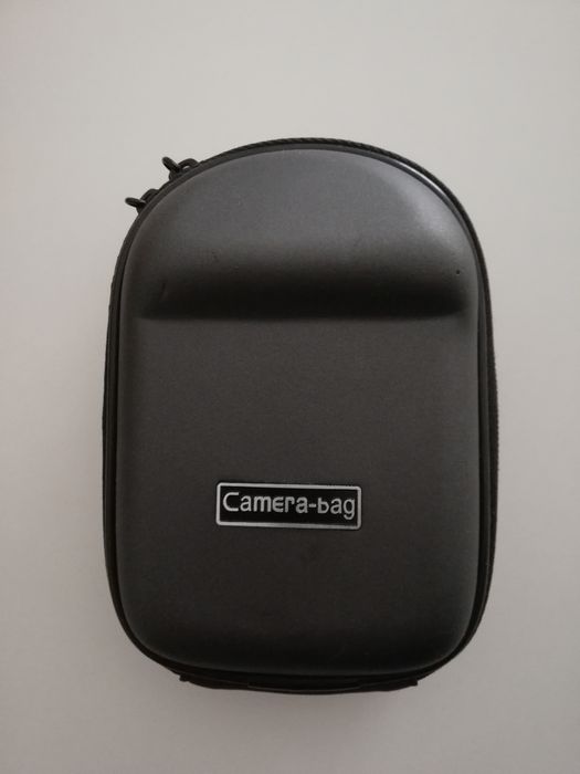 Bolsa para máquina fotográfica nova.