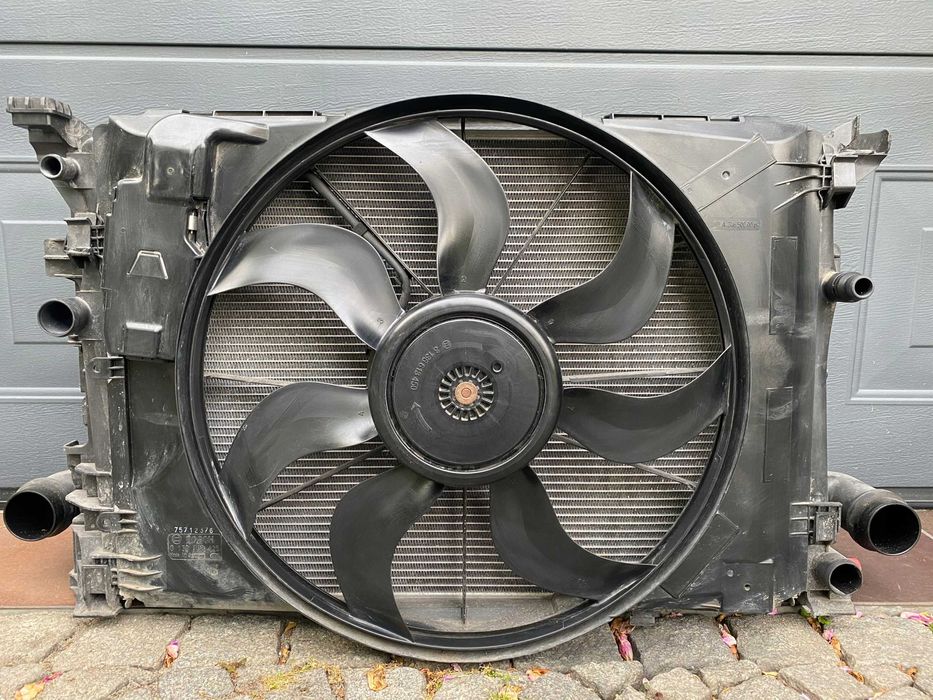 Бампер передний с разборки Mercedes А W176 W177 B W256 C W205 W215 CLA