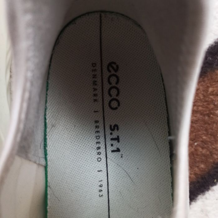 Buty Ecco r. 39 białe
