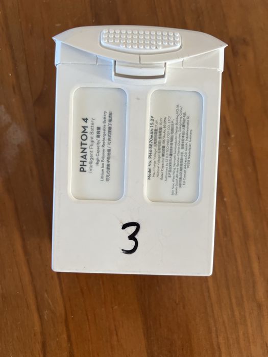 2 Baterias DJI Phantom 4 Pro - Baixos Ciclos! (22 e 80 ciclos)
